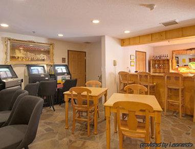 Summerset And Rapid West Hotel 3*